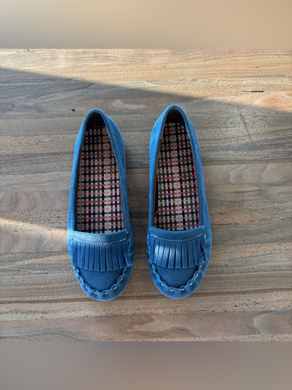 Lands End Women’s Suede Moccasins, Size 7 - Picture 4 of 10